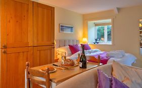 Finest Retreats - Jenny Wren